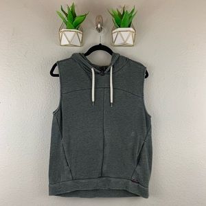 betsey johnson performance Pullover Vest Size S